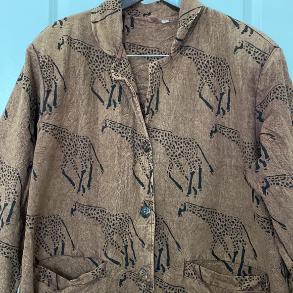 Gently Used Women’s Giraffe Print Jacket - Picture 2 of 5